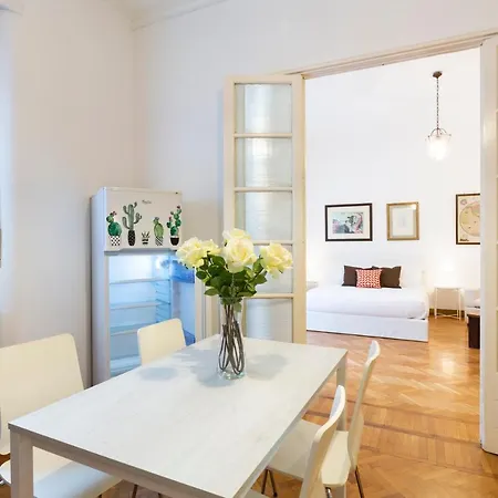 Living Isola Apartamento *